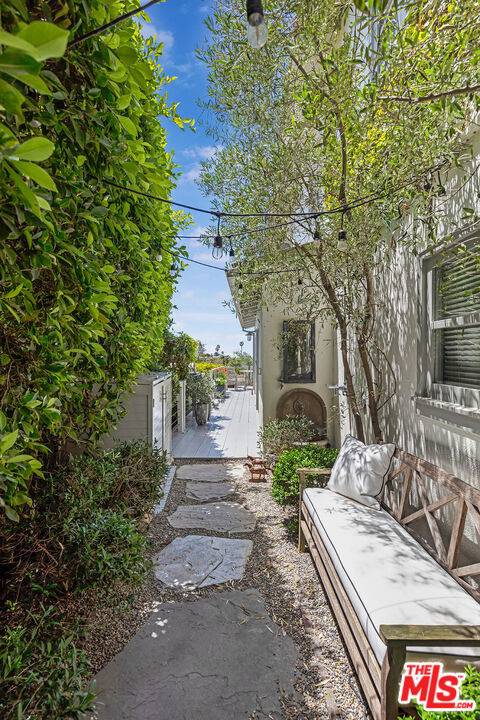 Santa Monica, CA 90402,271 Amalfi Drive