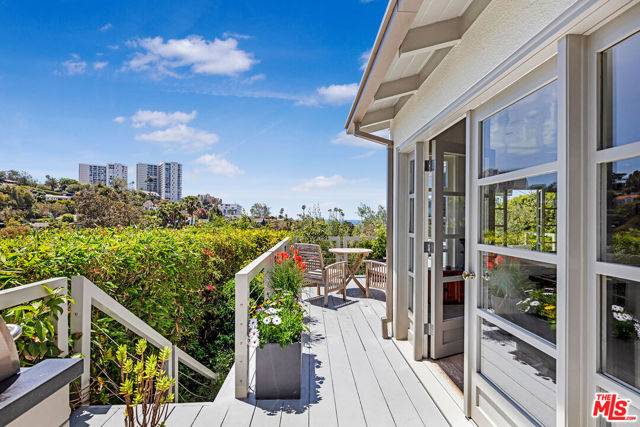 Santa Monica, CA 90402,271 Amalfi Drive
