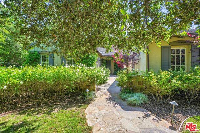 Agoura Hills, CA 91301,29734 Mulholland Highway