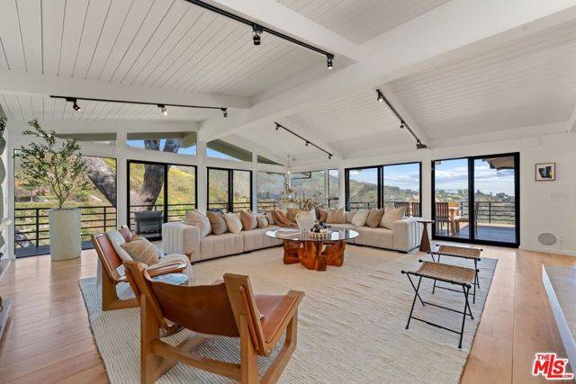 Malibu, CA 90265,23701 Harbor Vista Drive