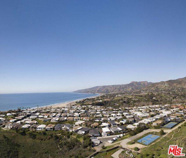 Malibu, CA 90265,29500 Heathercliff Road #202
