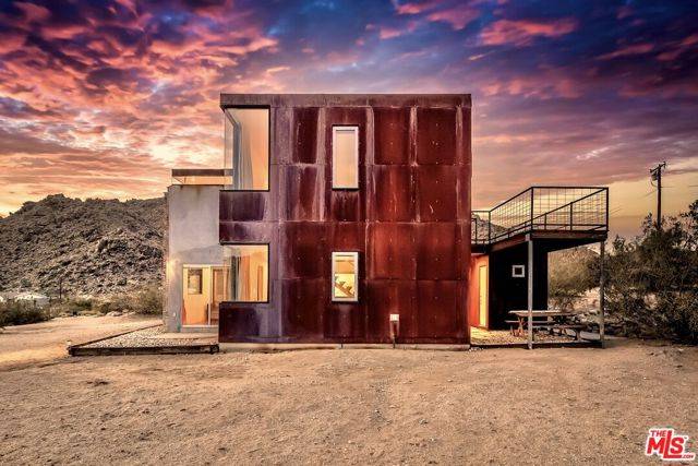 Joshua Tree, CA 92252,63131 Rocking Chair Road
