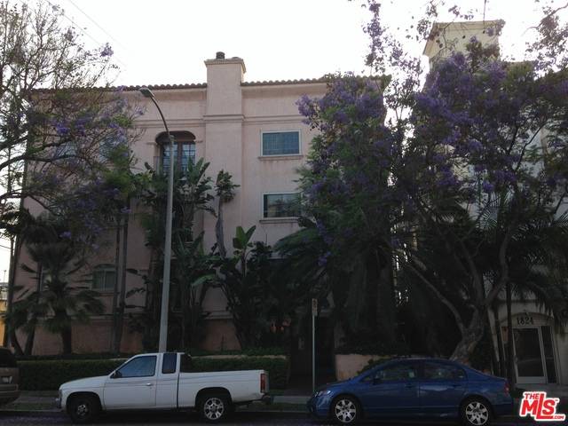 Los Angeles, CA 90025,1818 Greenfield Avenue