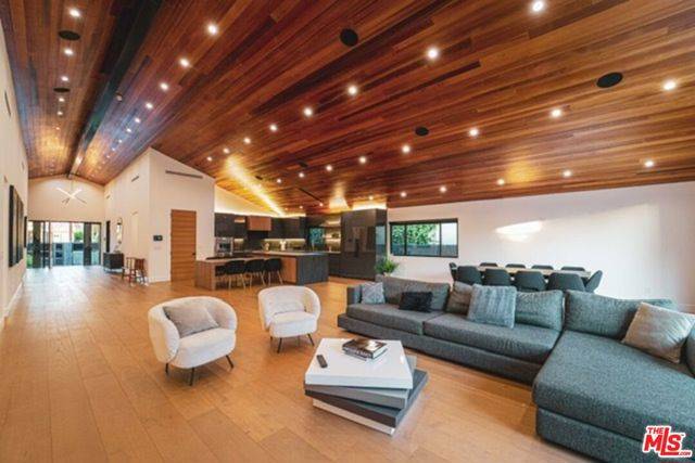 Valley Village, CA 91607,12354 Tiara Street