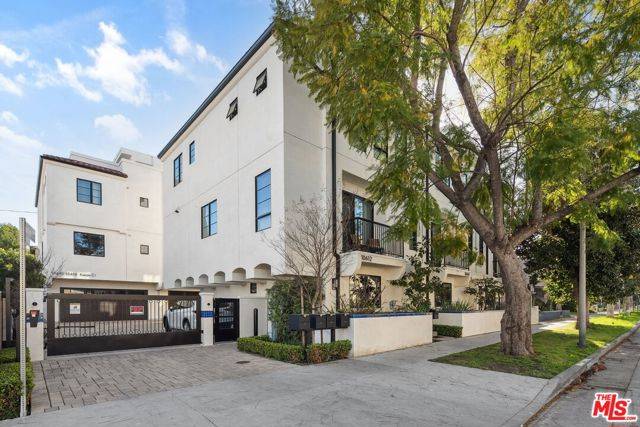 Toluca Lake (los Angeles), CA 91602,10612 W Kareen Court