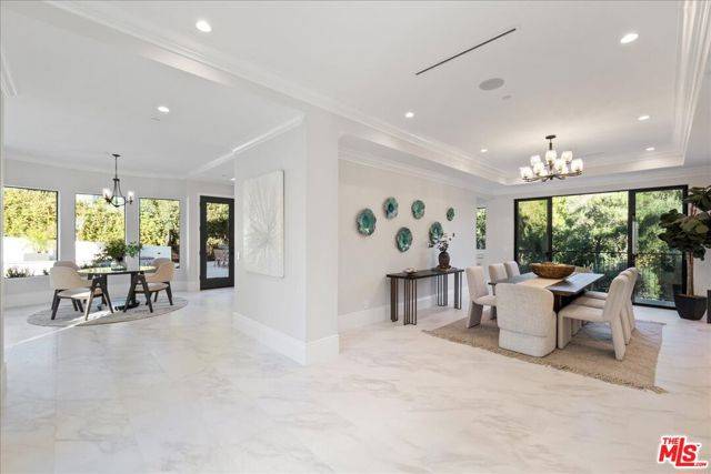 Tarzana (los Angeles), CA 91356,4351 Vanalden Avenue