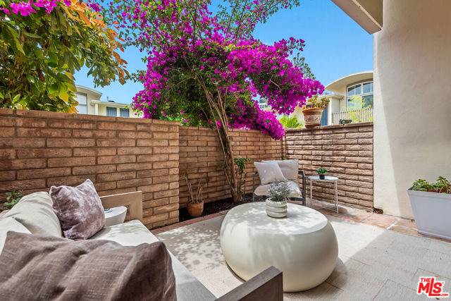 Marina Del Rey, CA 90292,4715 La Villa Marina #B