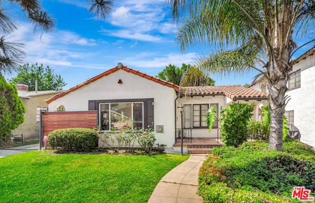 Los Angeles, CA 90027,4112 Tracy Street