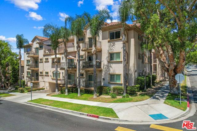 Burbank, CA 91501,565 E San Jose Avenue #PH1