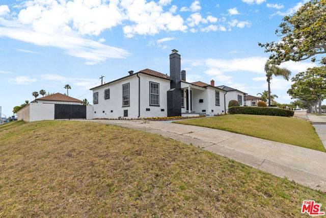 Inglewood, CA 90305,9829 S 7th Avenue