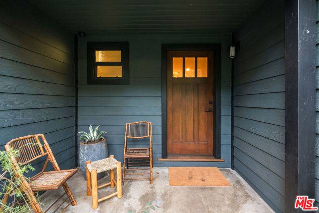 Sherman Oaks, CA 91423,4838 Coldwater Canyon Avenue