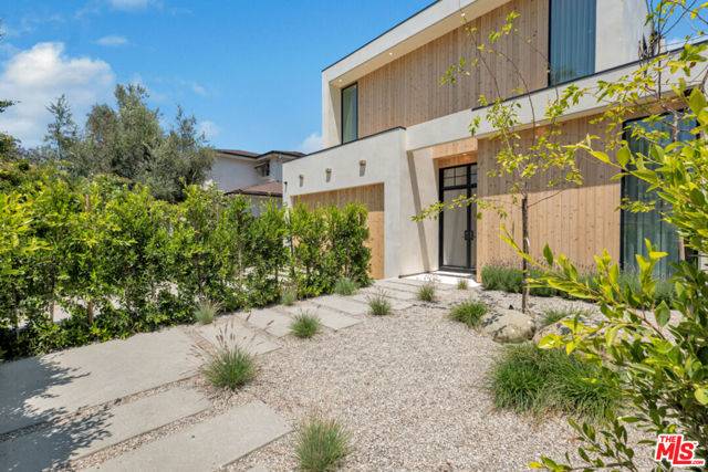Studio City (los Angeles), CA 91604,4046 Shadyglade Avenue