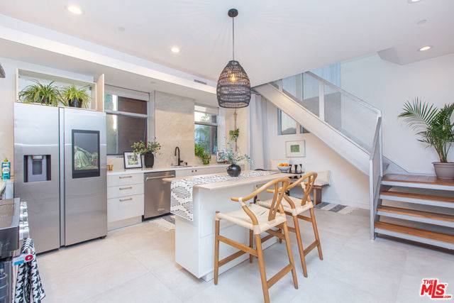 West Hollywood, CA 90046,1140 N Formosa Avenue #1