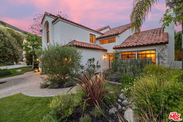 Westlake Village, CA 91362,5565 Eagle Point Circle