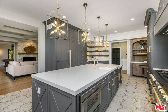 Camarillo, CA 93012,11060 Hildreth Court