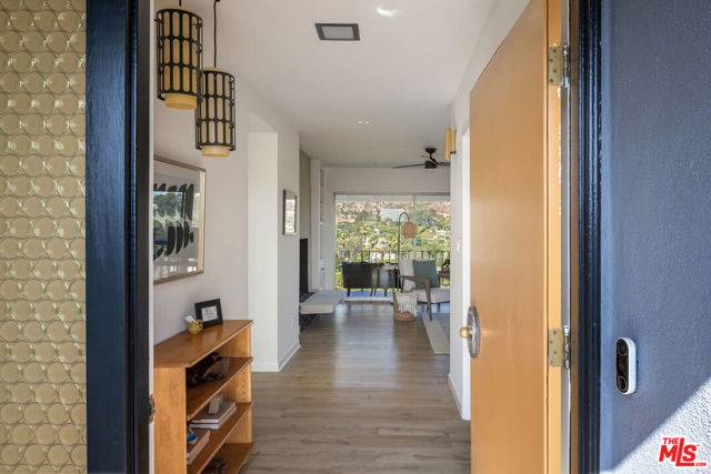 Los Angeles, CA 90068,2682 Hollyridge Drive