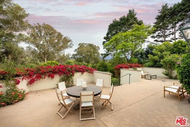 Santa Barbara, CA 93108,284 Gould Lane