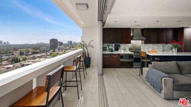 West Hollywood, CA 90069,8787 Shoreham Drive #908