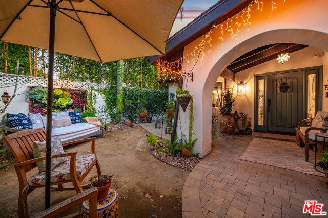 North Hollywood (los Angeles), CA 91602,4635 Bellflower Avenue