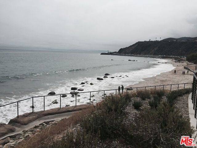 Malibu, CA 90265,3440 Shoreheights Drive