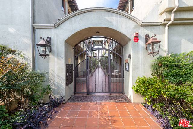 Santa Monica, CA 90403,838 16th Street #9