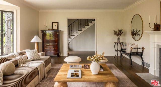 Los Angeles, CA 90069,1270 N Wetherly Drive