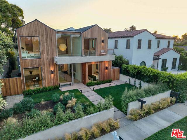 Venice (los Angeles), CA 90291,2307 Louella Avenue