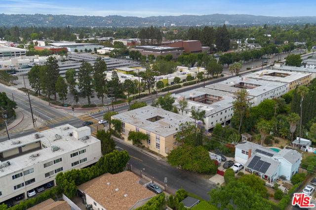 Van Nuys (los Angeles), CA 91401,13101 Oxnard Street