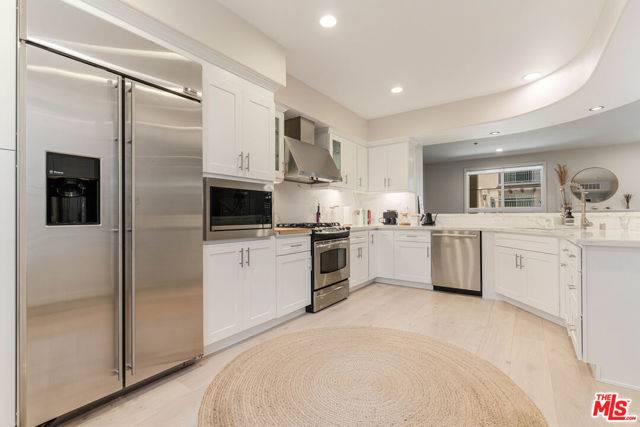 Los Angeles, CA 90094,13031 Villosa Place #102