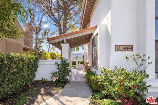 Calabasas, CA 91302,24464 Park Granada