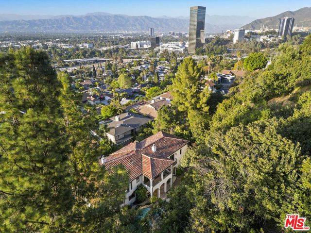 Studio City (los Angeles), CA 91604,10940 Terryview Drive