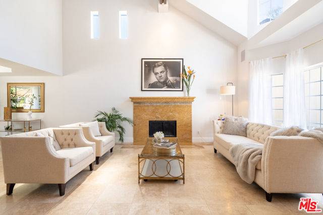 Calabasas, CA 91302,26004 Trana Circle