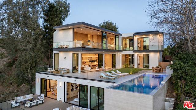 Los Angeles, CA 90049,1149 Linda Flora Drive