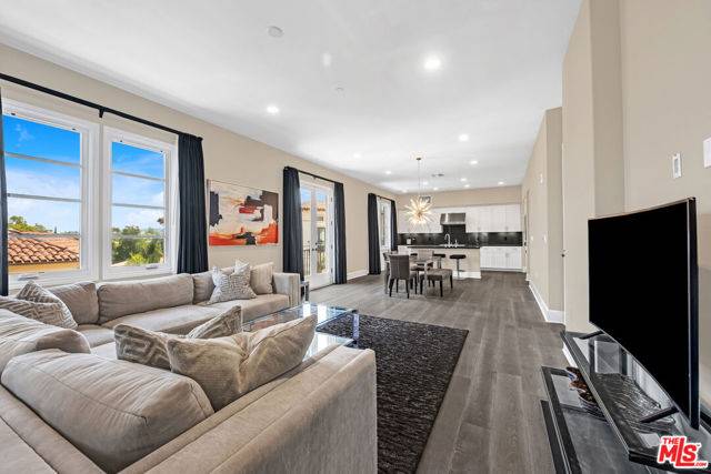 Calabasas, CA 91302,23500 Park Sorrento #H41