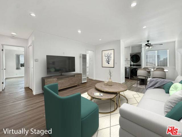 Inglewood, CA 90302,915 Enterprise Avenue #5