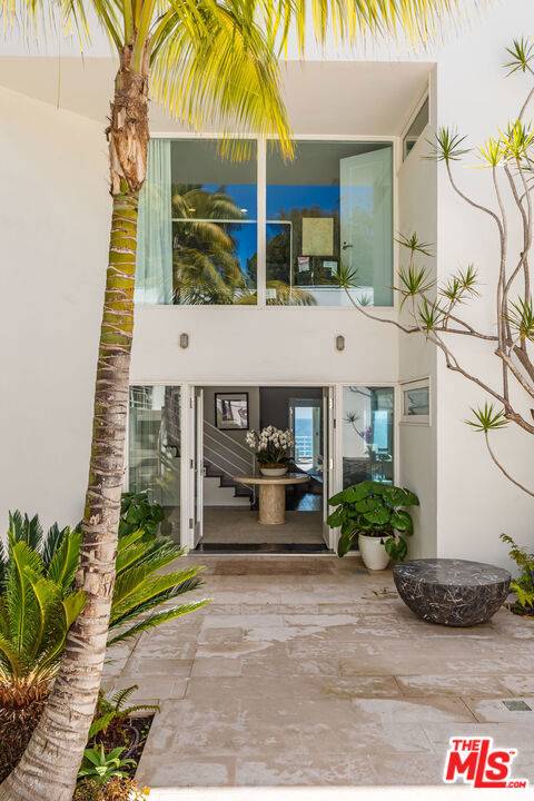 Malibu, CA 90265,27420 Pacific Coast Highway