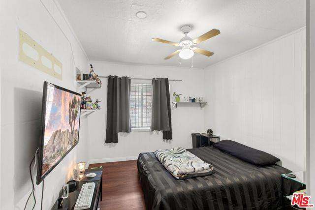 Los Angeles, CA 90047,2124 W Manchester Avenue