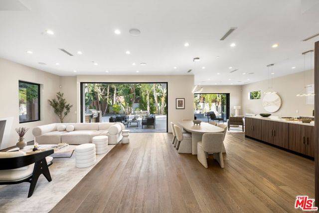 Los Angeles, CA 90034,3036 Glendon Avenue