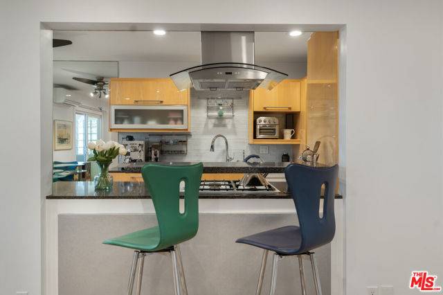 Santa Monica, CA 90405,848 Pacific Street #2