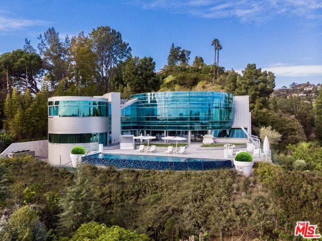 Beverly Hills, CA 90210,1169 Loma Linda Drive