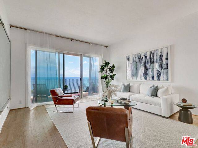 Malibu, CA 90265,18111 Coastline Drive #2