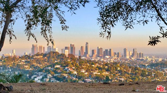 Los Angeles, CA 90027,3775 Amesbury Road