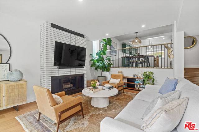 Marina Del Rey, CA 90292,4707 La Villa Marina #J