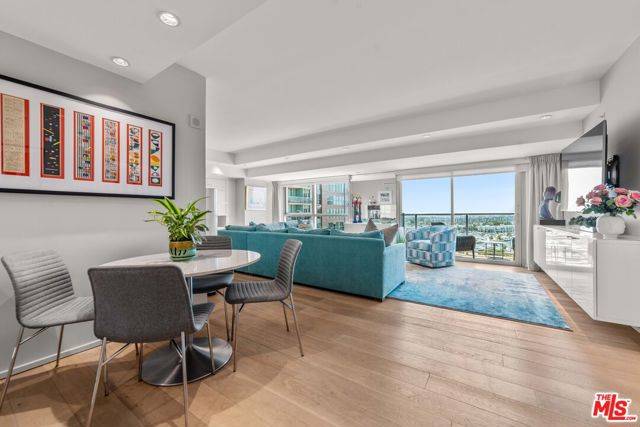 Marina Del Rey, CA 90292,13700 Marina Pointe Drive #1416