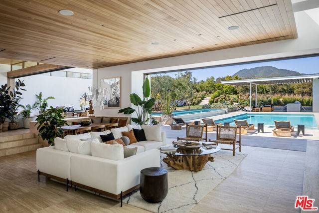 Malibu, CA 90265,28837 Selfridge Drive