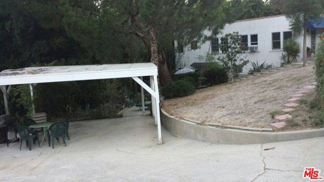 Los Angeles, CA 90068,3754 Fredonia Drive