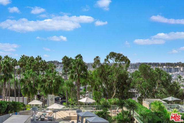 Marina Del Rey, CA 90292,13600 Marina Pointe Drive #602