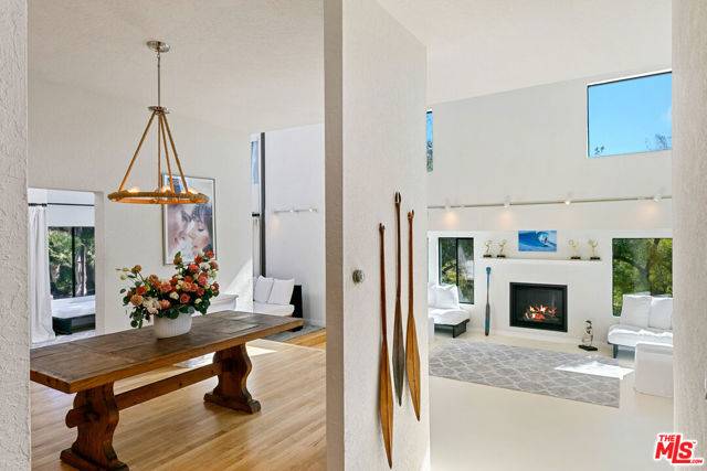 Malibu, CA 90265,6649 Zumirez Drive