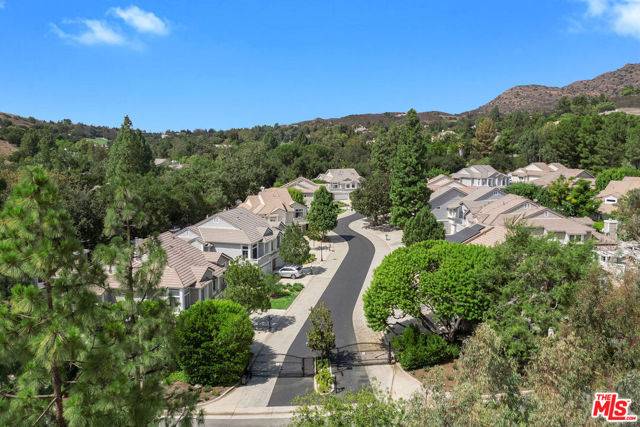 Westlake Village, CA 91362,5639 Starwood Court