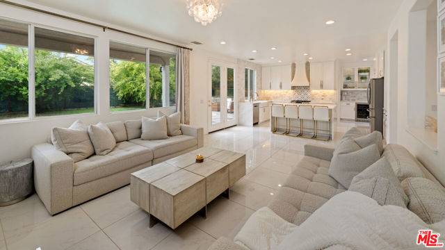 Canyon Country (santa Clarita), CA 91387,26518 Swan Lane